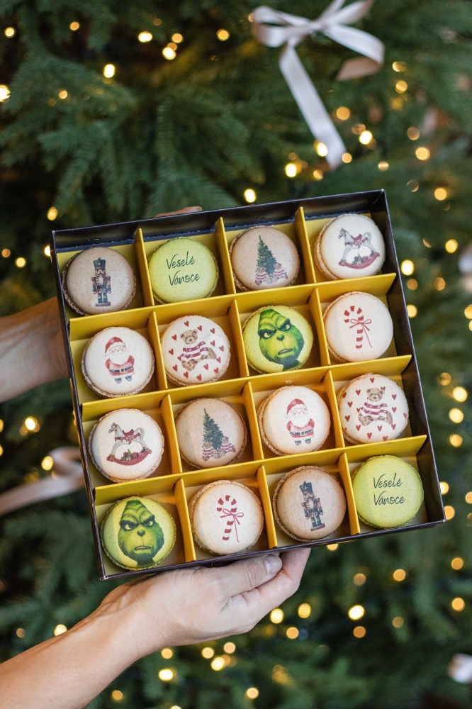 Vánoční makronková bonboniéra OLLIES