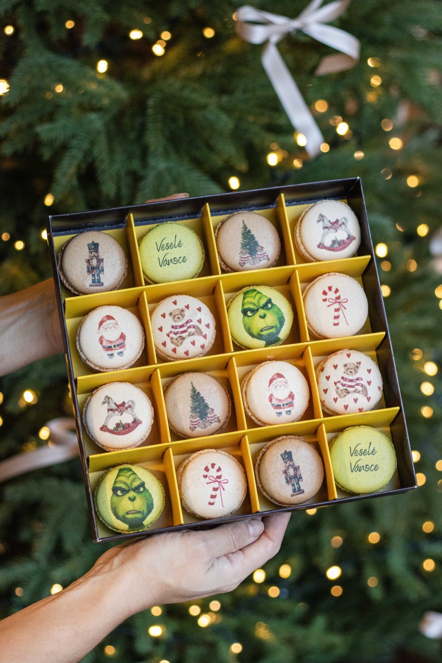 Vánoční makronková bonboniéra OLLIES